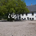Skelstrupgaard 아파트 마리보